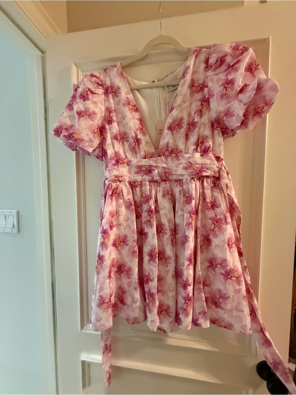 Hello Molly Pink Floral V-Neck Short Sleeve Dress